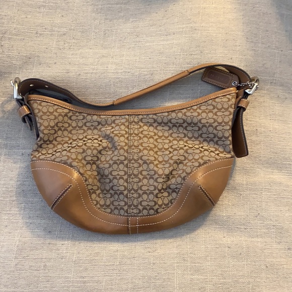 Coach purse - Picture 2 of 2